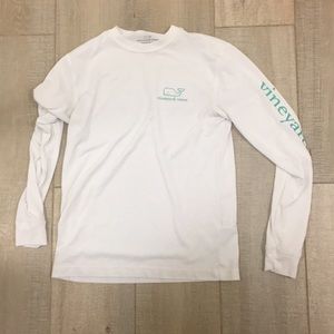 Long slopped performance top